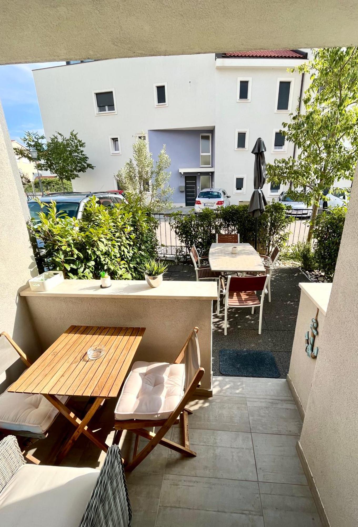 Apartment Laura Подстрана Екстериор снимка